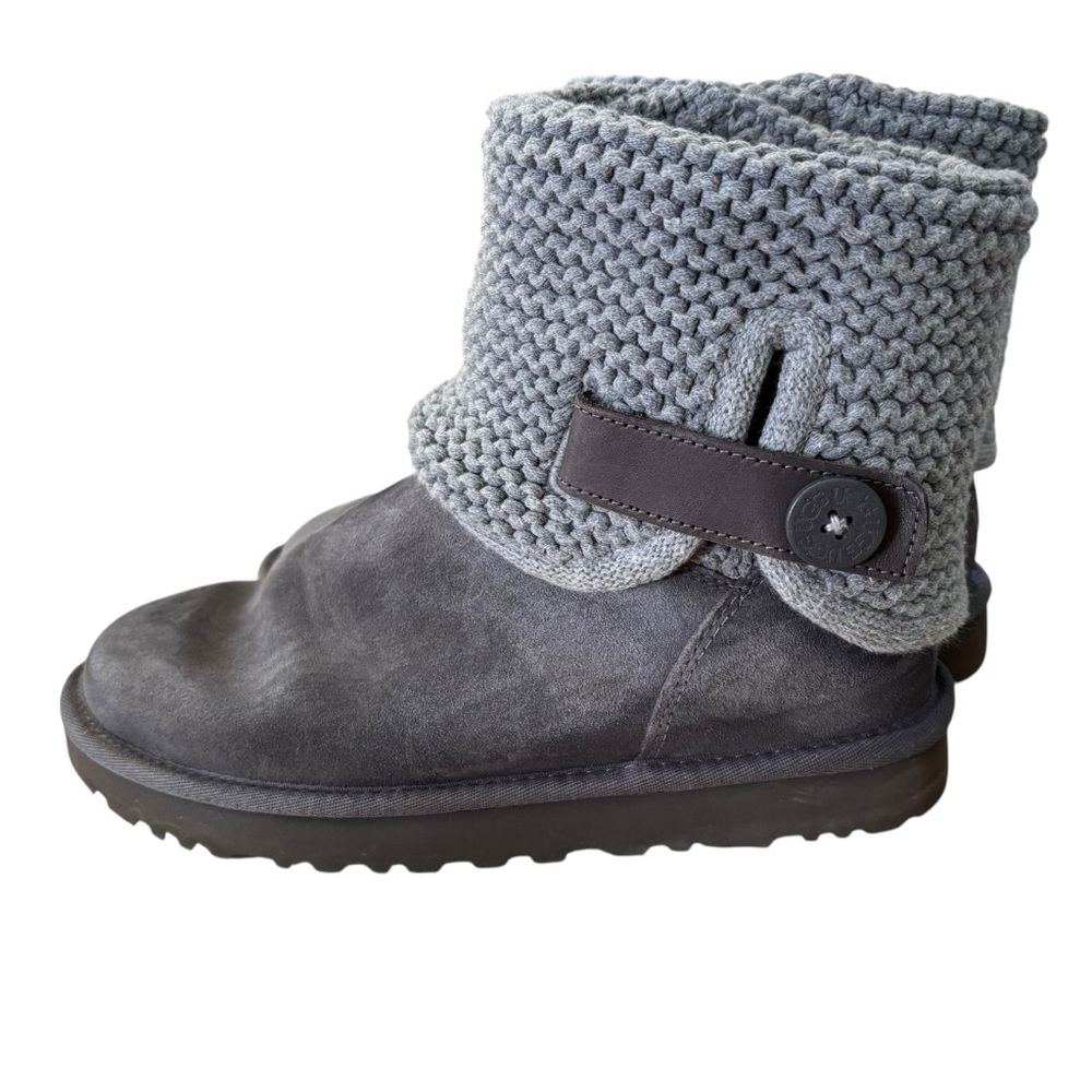 UGG Shaina Chunky Knit Versatile Gray Suede Boots – Women’s Sz 8
